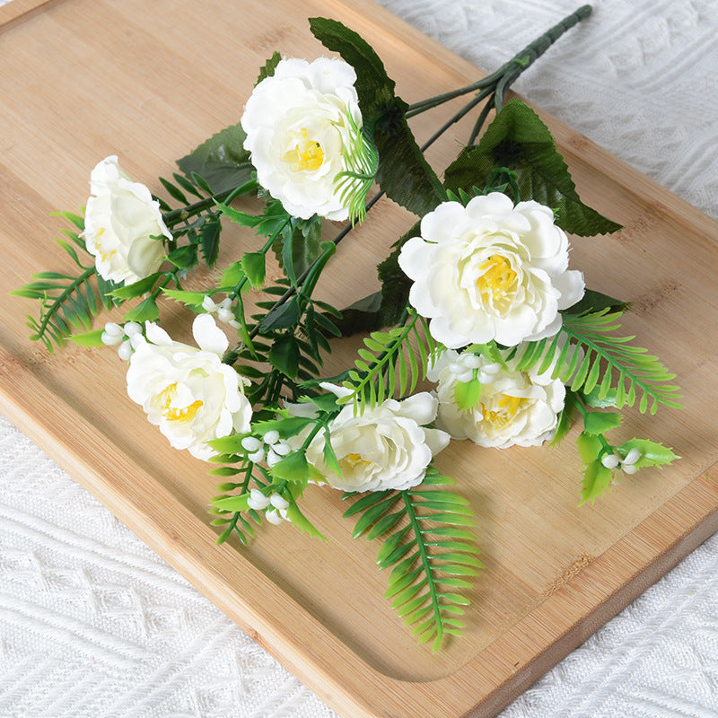 Dekoratives Kunstblumenstrauß