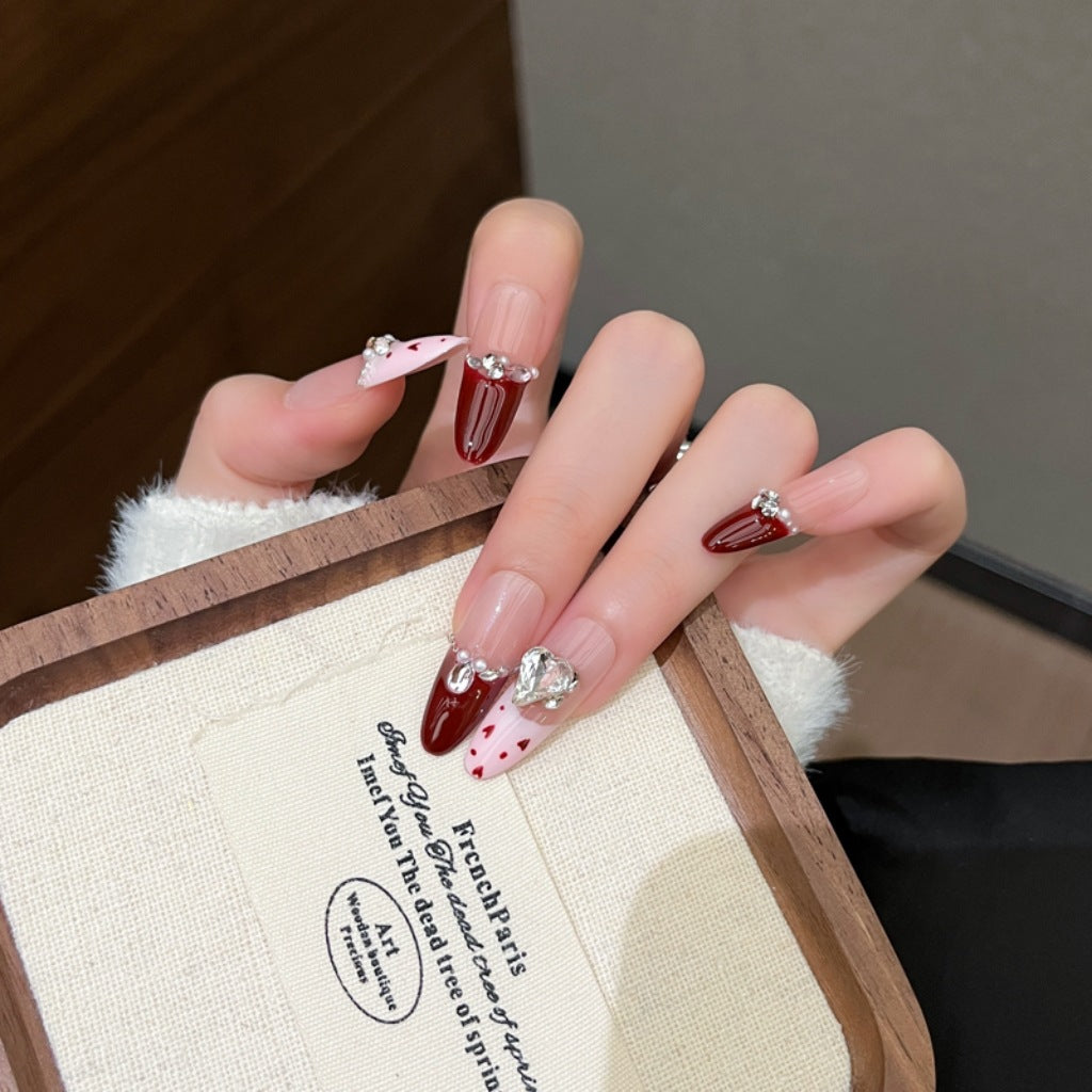 Glamouröse mit Strass besetzte Stiletto Press-On Nägel Brehn
