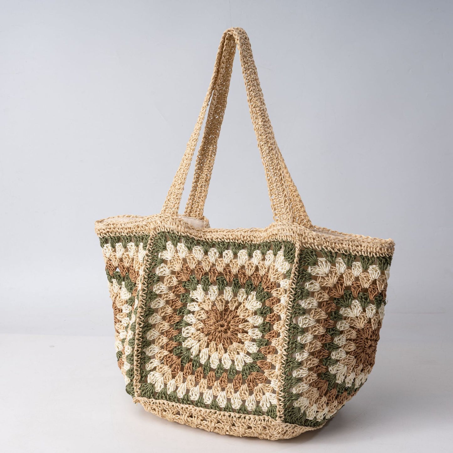 Strandtasche Aus Handgewebtem Naturmaterial mit Quadratischem Muster Brehn