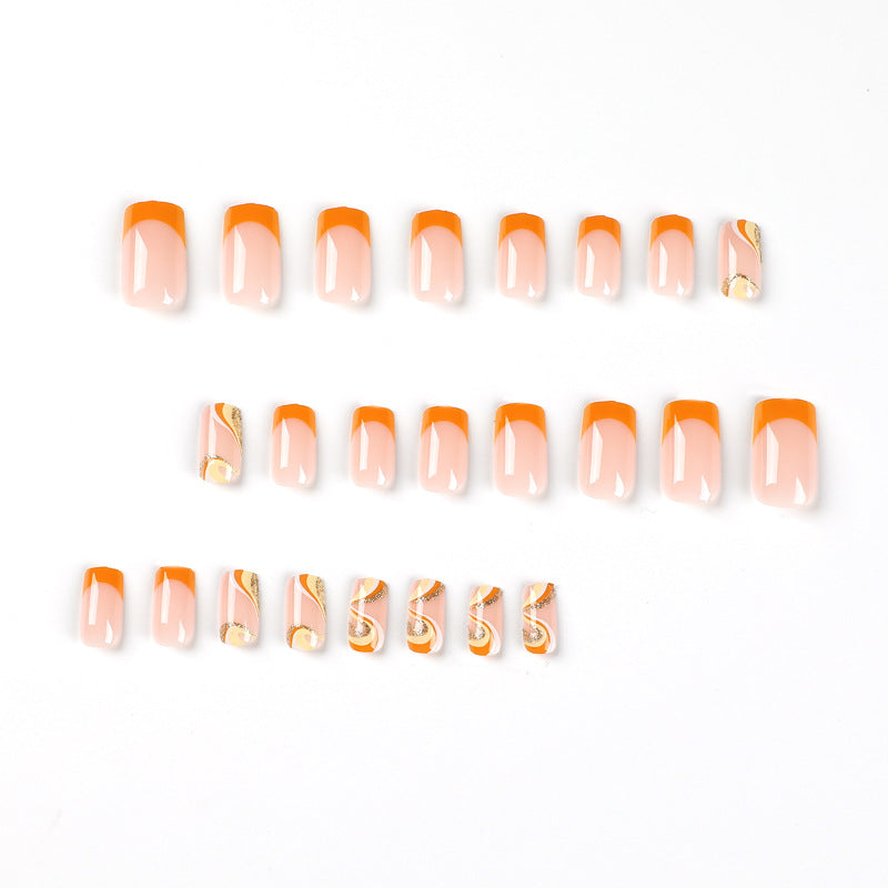 Kunstvolle Nagelkunst mit eleganten Design-Details Brehn