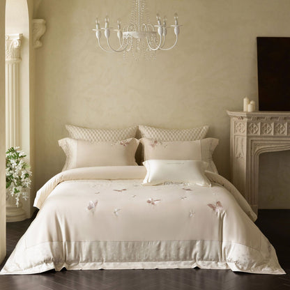 Luxuriöses Besticktes Seidensatin Bettwäsche-Set mit Gesteppten Kissenbezügen