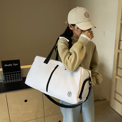 Geräumige Sport-Duffel-Tasche