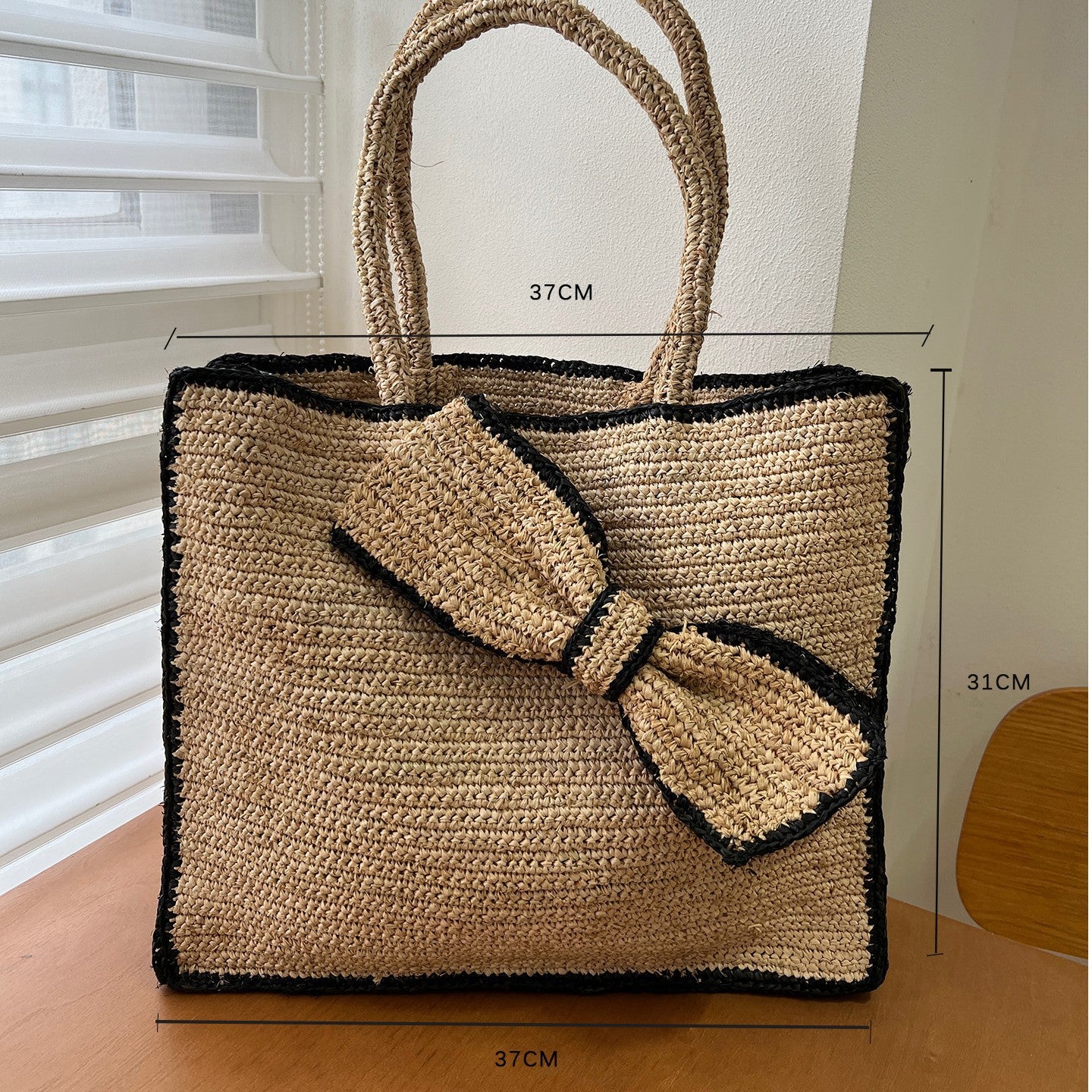 Handgefertigte Stricktasche mit Floralem Design Brehn