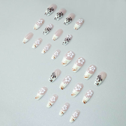 Künstlerisches Blumen- und Tiermotiv-Nagelkunst-Set