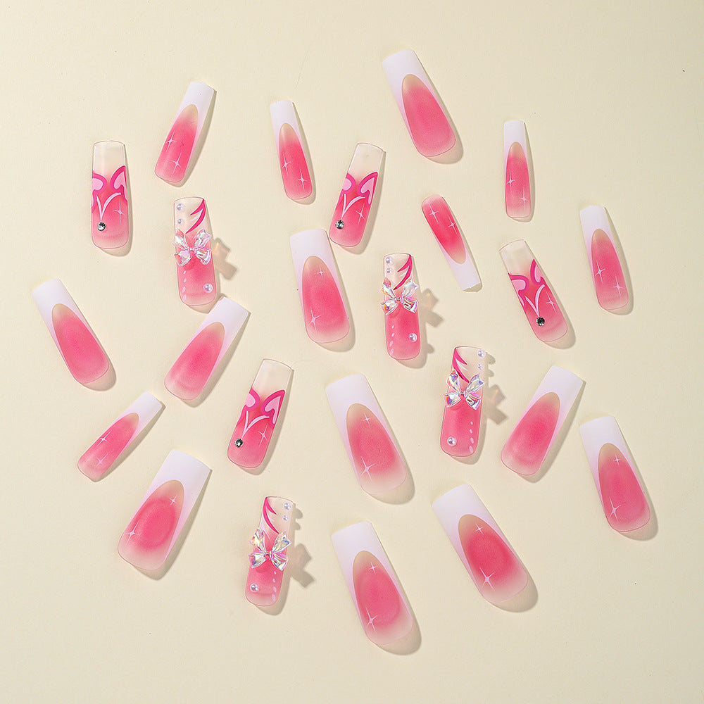 Kreative 3D Herz-Design Nagelkunst Erweiterungen Brehn