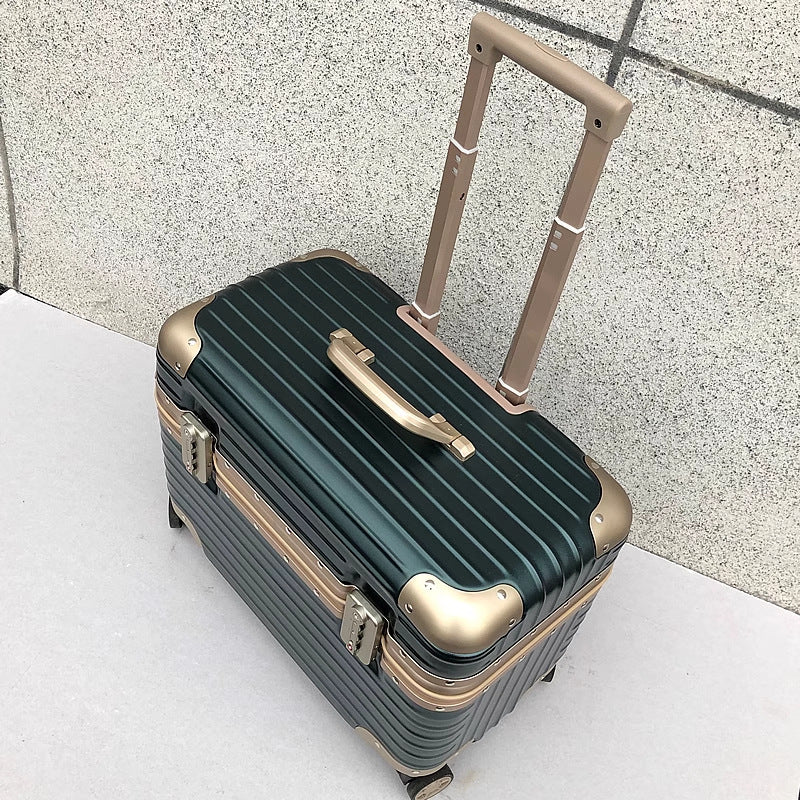 Stylischer Hartschalen-Kompakt-Reisewagen