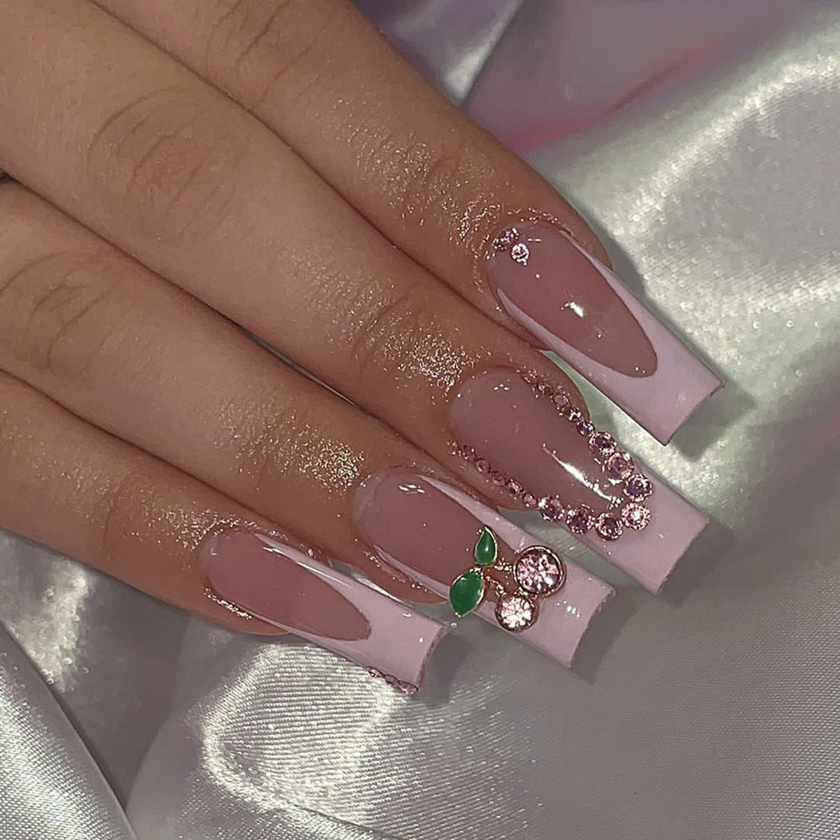 Dekorative Nagelspitzen Kollektion Brehn