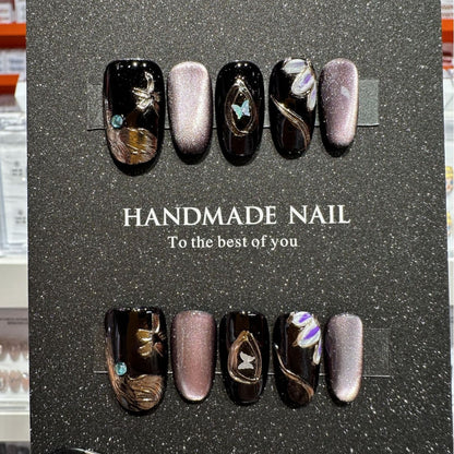 Künstlerisches handgemachtes Press-On-Nageldesign-Set