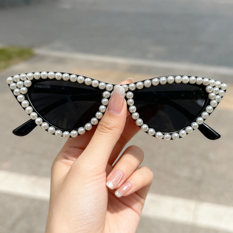 Perlenverzierte Katzenaugen-Sonnenbrille Brehn