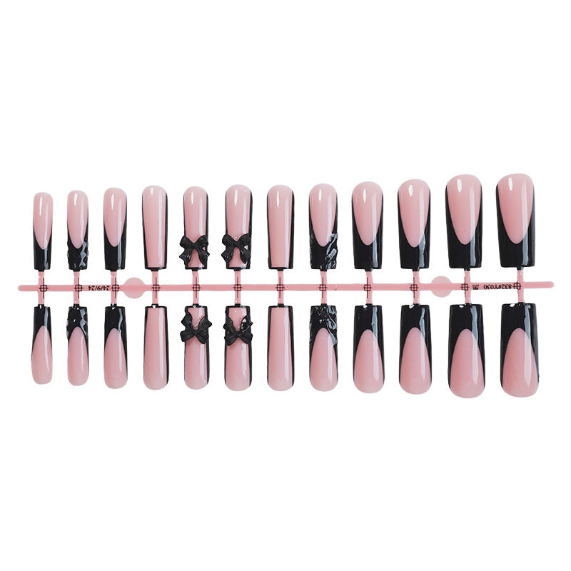 Kreatives Kunstnagelset mit eleganten Schleifen- und Ombre-Effekten Brehn