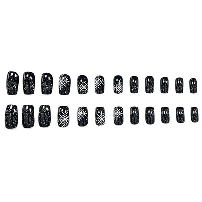 Festliche Schneeflocken Nagelkunst Brehn