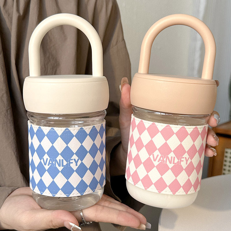 Damen Hochwertige Glas Trinkflasche mit ergonomischem Tragegriff Brehn