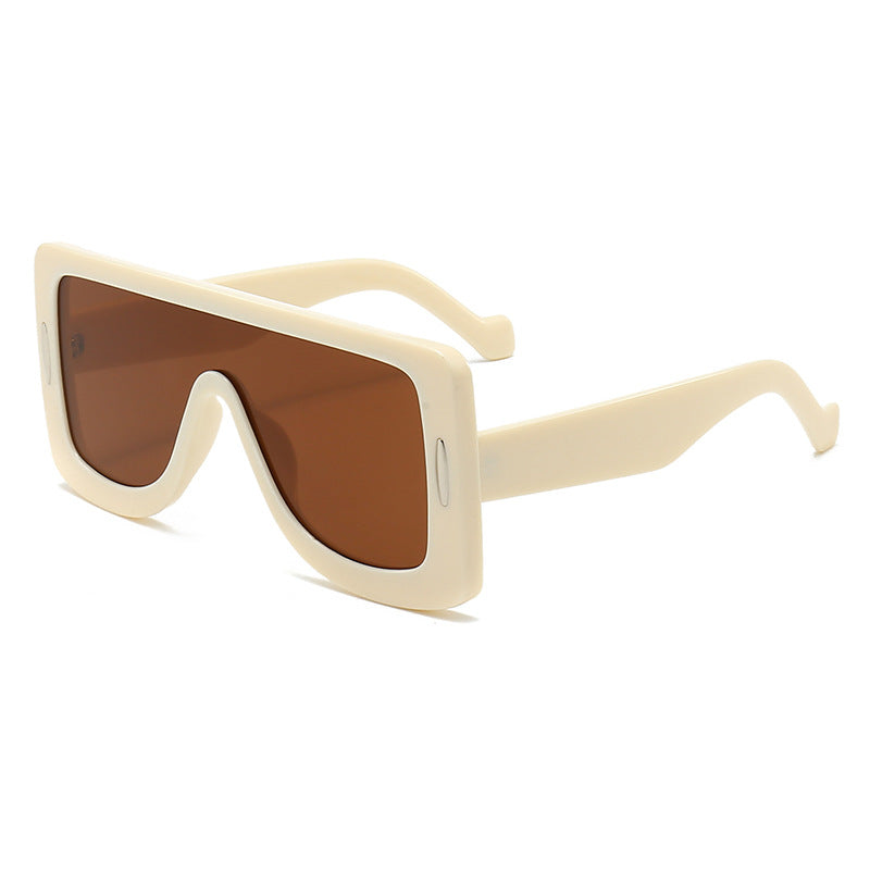Damen Oversized Sonnenbrille im modernen Bauhaus-Stil Brehn