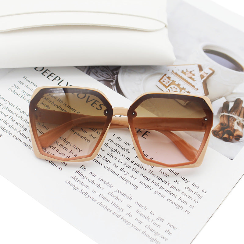Damen Designer-Sonnenbrille im eleganten Hexagon-Design Brehn