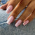 Kunstvolle Nagelkunst mit Hochglanz-Finish Brehn