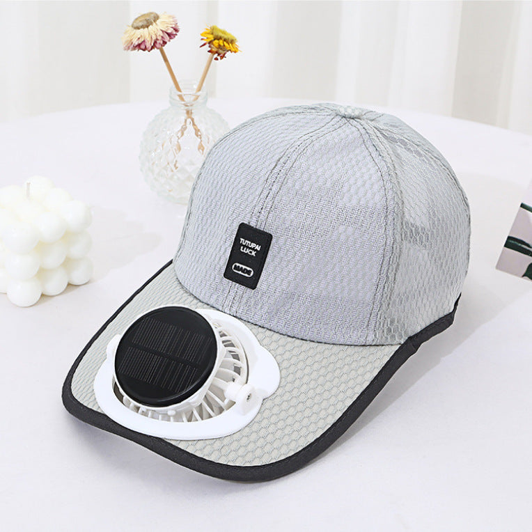 Belüftete Baseballmütze mit integriertem Solarventilator im Schirm und atmungsaktivem Mesh Brehn