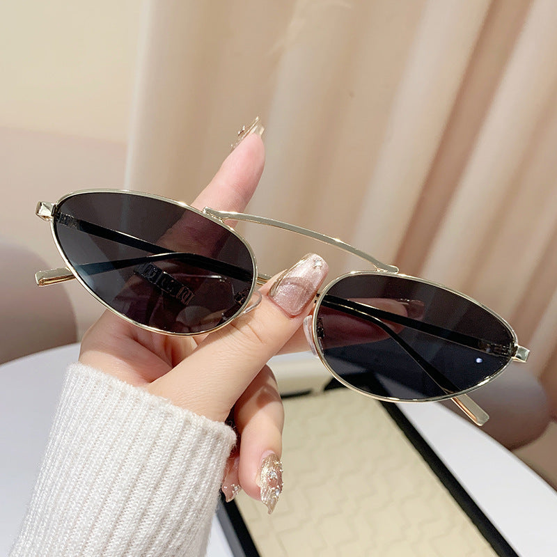 Damen modische Sonnenbrille im eleganten Ovaldesign Brehn
