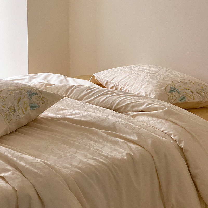 Luxuriöses Jacquard-Bettwäsche-Set aus Baumwollsatin mit Steppdecke und bestickten Kissenbezügen