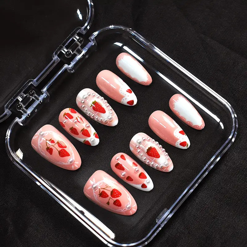 Romantische Herz-Themen Press-On Nagelkunst Brehn