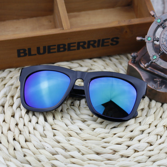 Damen Sportliche Sonnenbrille mit polarisierenden Gläsern Brehn