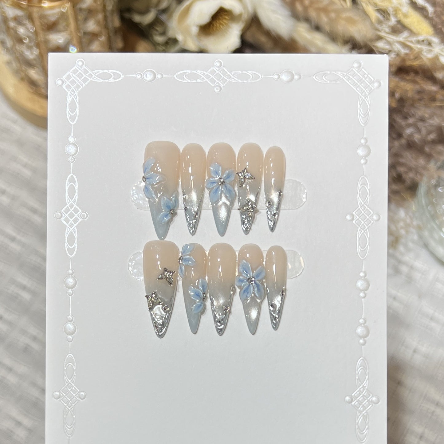 Elegante Stiletto Floral Press-On Nail Set Brehn