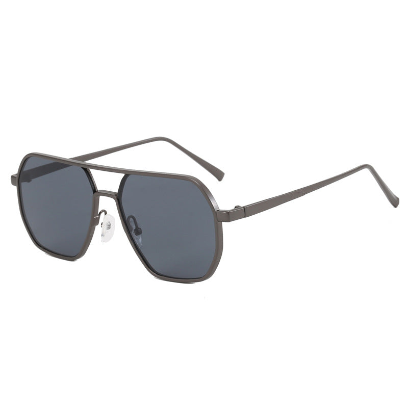 Damen trendige Sonnenbrille mit modernem Geometrie-Rahmen Brehn