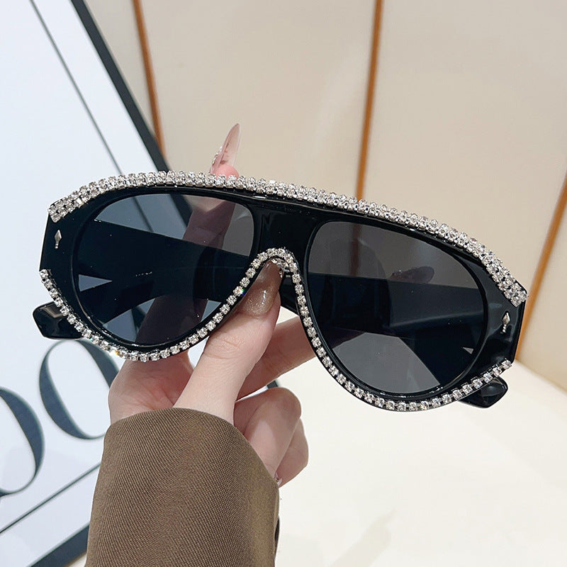 Luxuriöse Übergroße Strasssonnenbrille Brehn