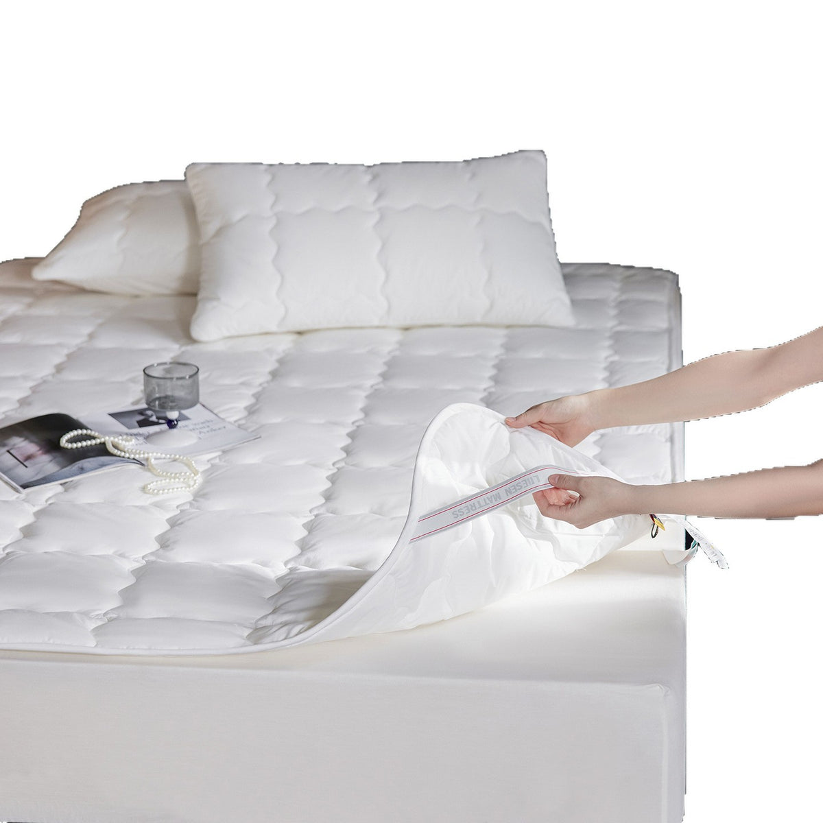 Box-Quilted Matratzenauflage Protector mit elastischem Rock und hypoallergenem Faserfüllung