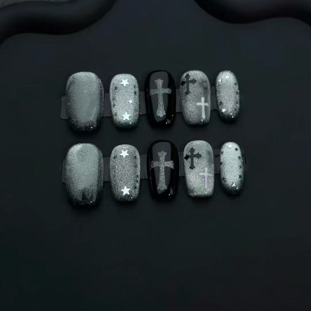 Gothic-inspirierte Press-On Nail Art Set Brehn