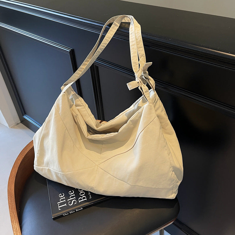 Texturiertes Stoff Schulter Hobo Bag Brehn