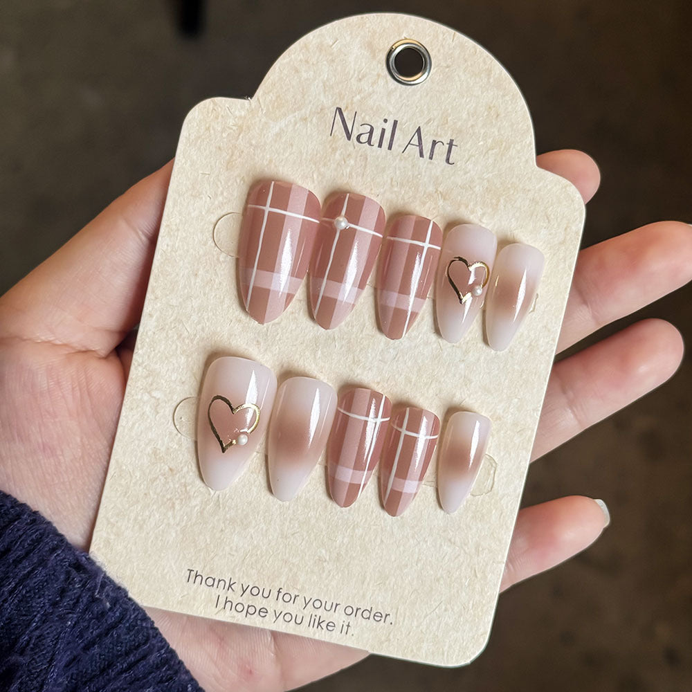 Elegante Press-On Nagelkunst Kollektion Brehn