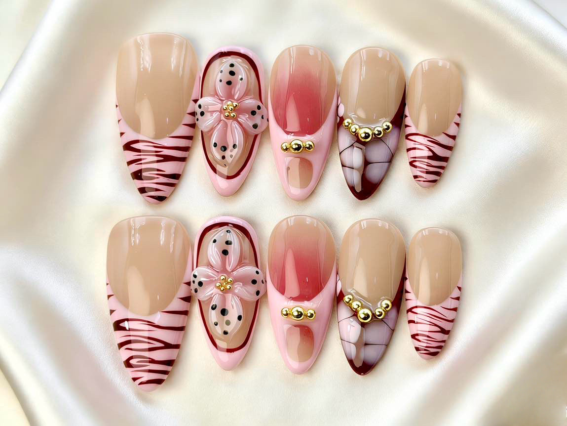 Künstlerisches Blumenverzierung Press-On Nagelset