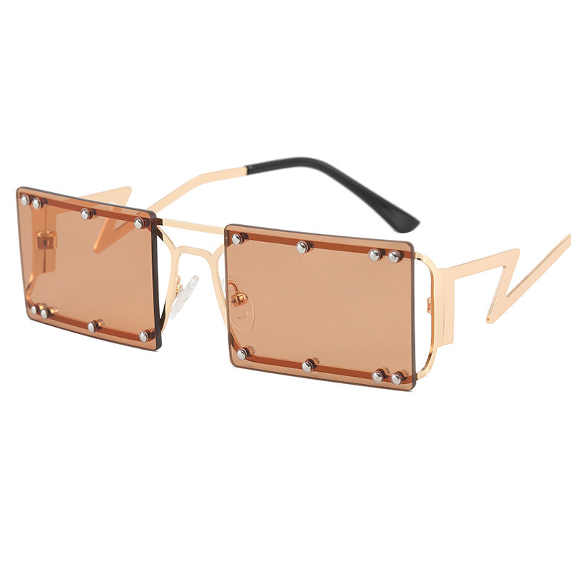Damen Modische Sonnenbrille mit auffälligem geometrischem Design Brehn