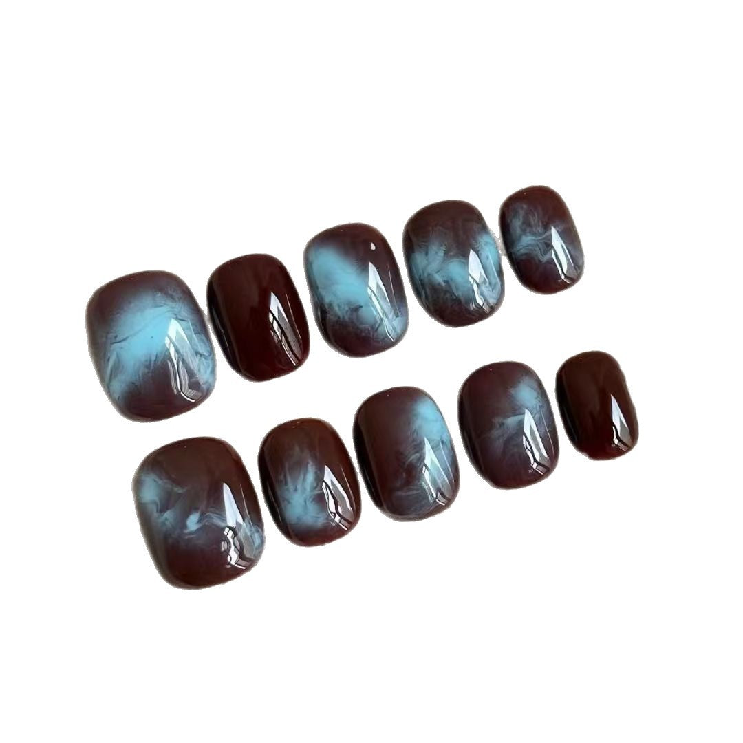 Elegantes Press-On Nagelset von Brehn