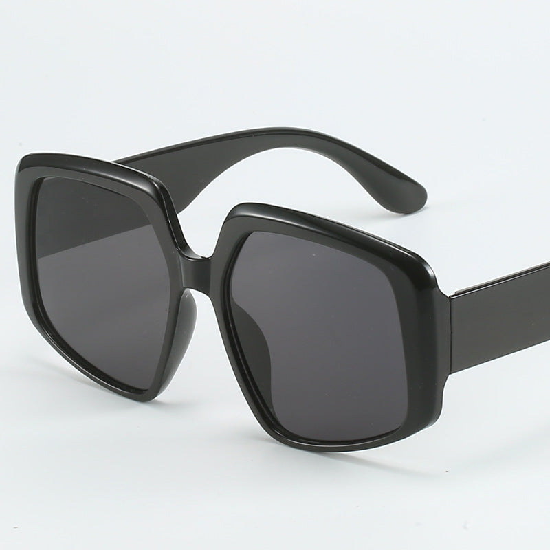 Damen moderne quadratische Sonnenbrille mit hochwertigen UV-Schutztechnologien Brehn
