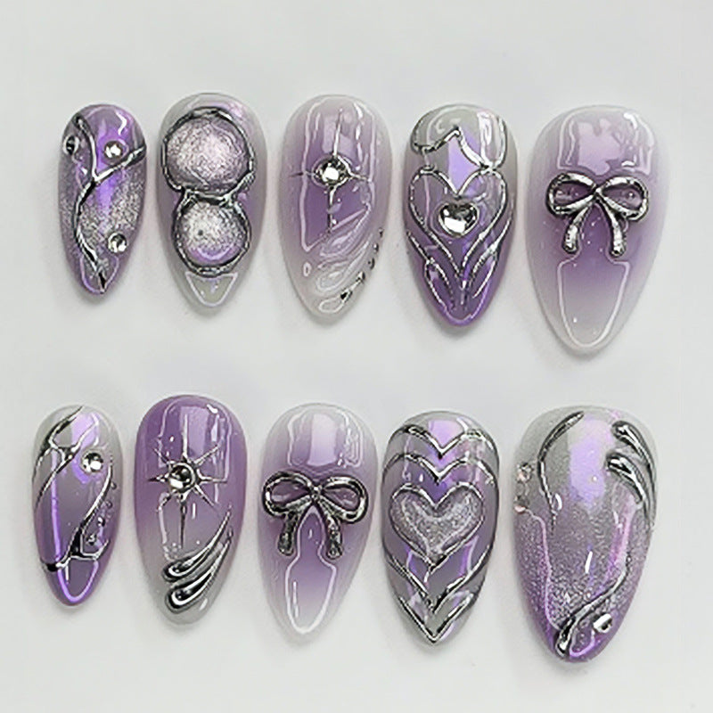 Künstlerisches Press-On Nagelset mit eleganten Blumenmustern Brehn