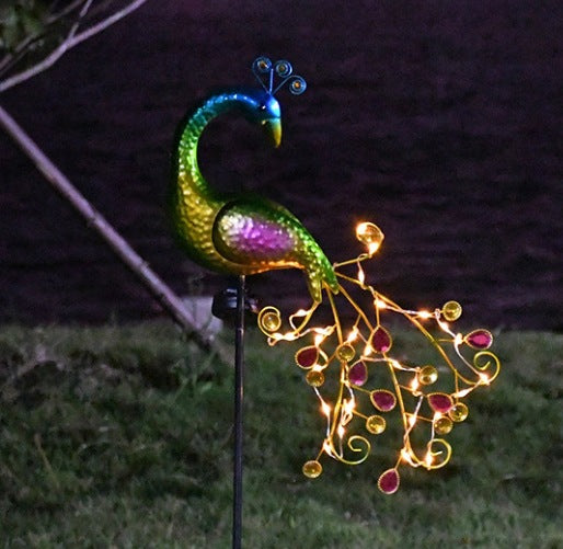 Dekorative Metall-Pfaue-Gartenstecker-Skulptur mit integrierten LED-Feenlichtern und wetterfestem Außenstecker Brehn