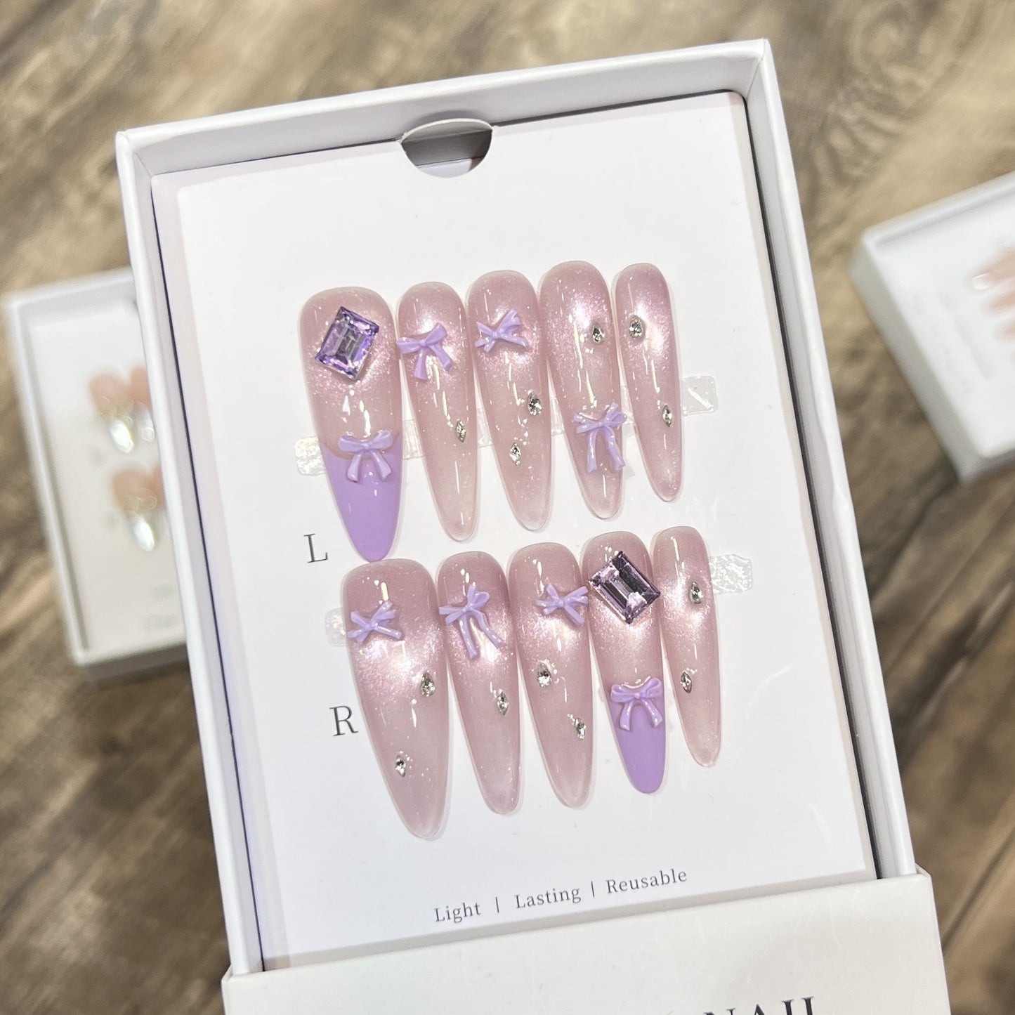 Elegantes handgefertigtes Press-On Nagelkunstset Brehn