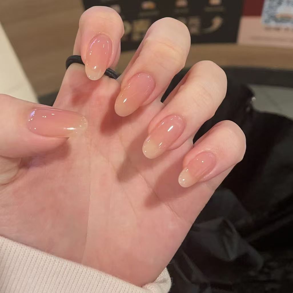 Elegante Stiletto Press-On Nägel mit Farbverlauf-Finish Brehn