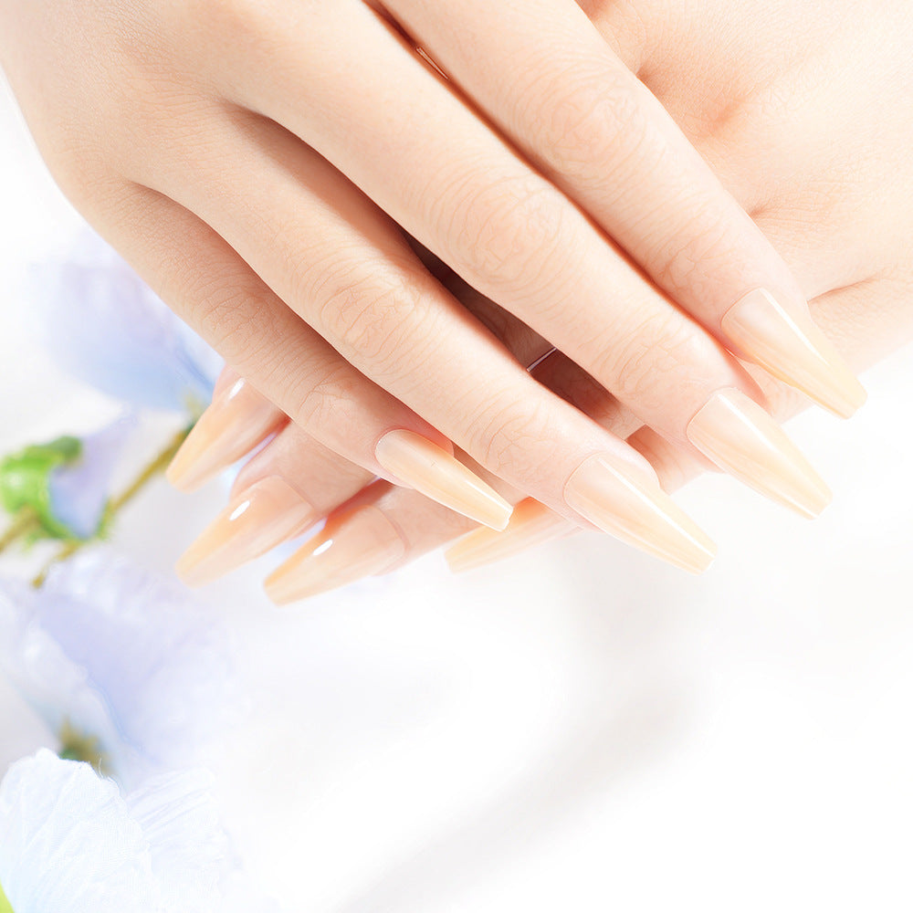 Elegantes Skulptiertes Nail Set Brehn