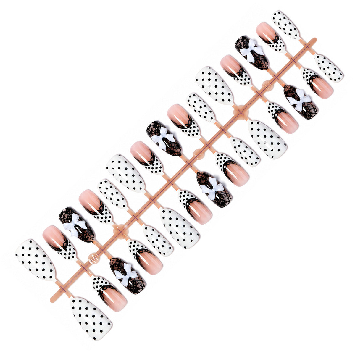 Kunstnagelset mit elegantem Spitzen-Design Brehn