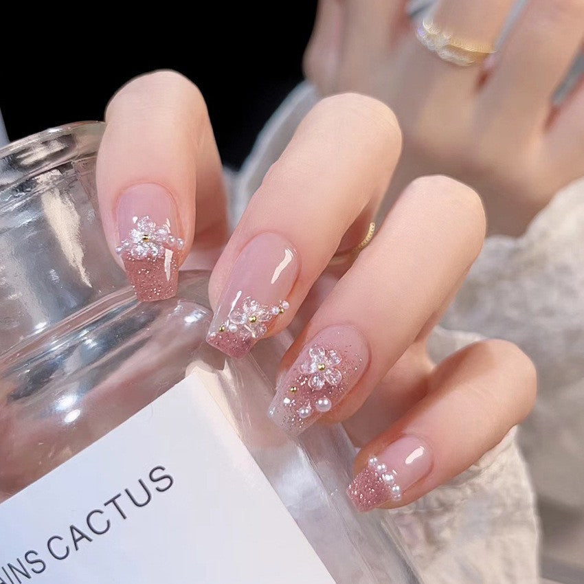 Glitzernde Kunstfingernägel mit Mond- und Sternmotiven Brehn