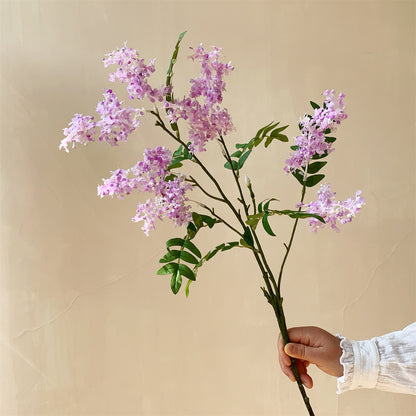 Elegante Kunstblütenstaude