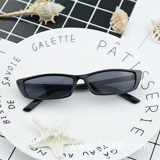 Damen modische Sonnenbrille im eleganten Retro-Stil Brehn