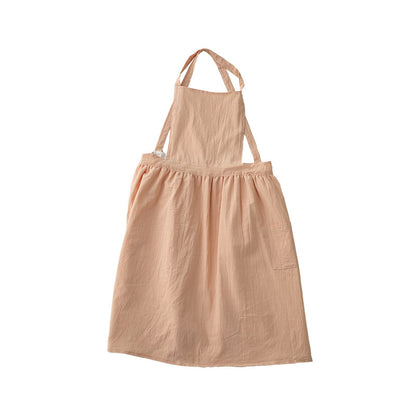 Lässiges Schürzenkleid mit verstellbaren Trägern, geraffter Taille und Seitentaschen Brehn