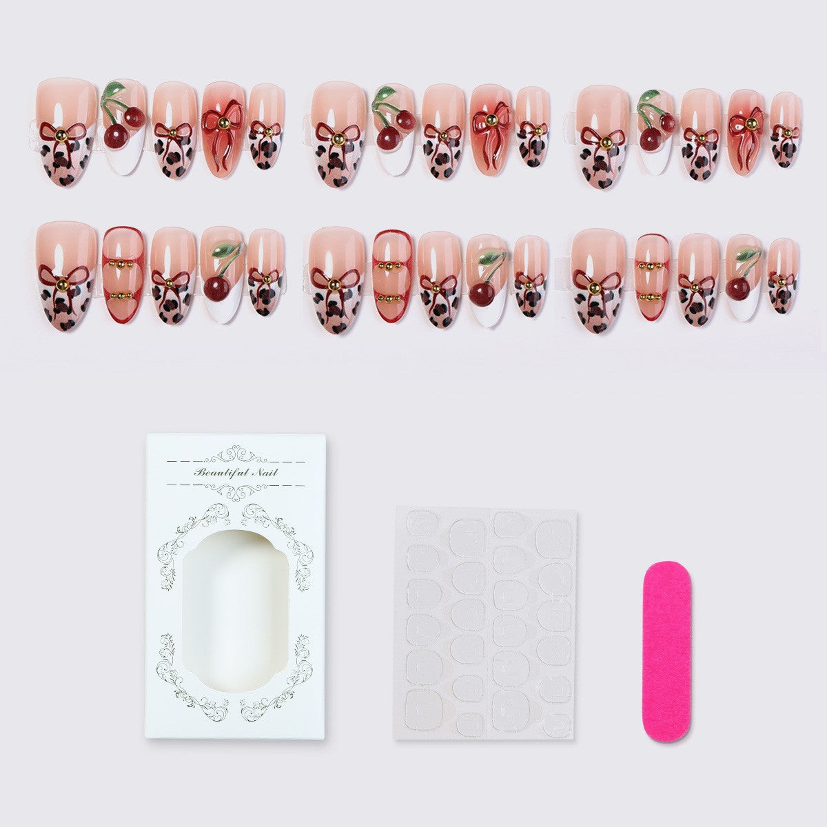 Kunstnagelset mit stilvollen floralen und animalischen Akzenten Brehn