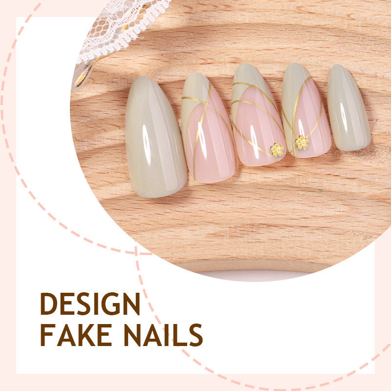 Kunstnagelset mit elegantem Marmor-Design und Goldakzenten Brehn