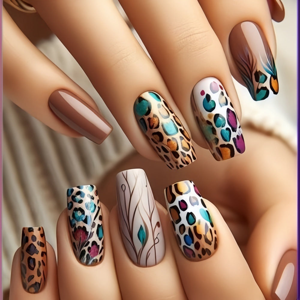 Kreatives Kunstnagel Set mit Leoparden- und Blumenmustern Brehn