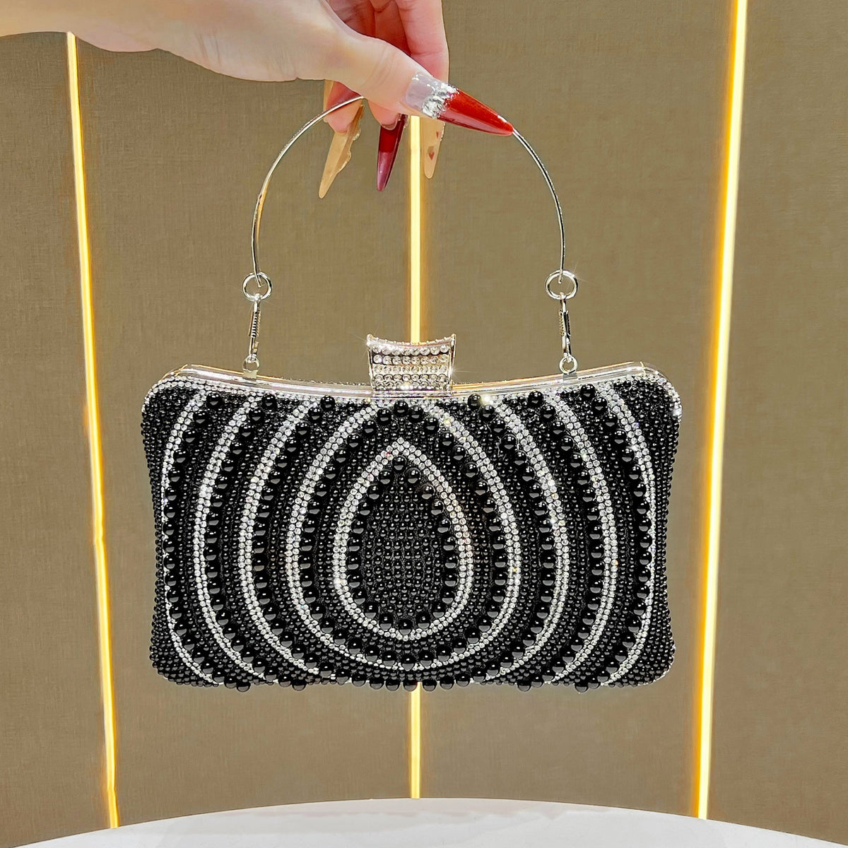 Glamouröse Perlenbestickte Abendhandtasche