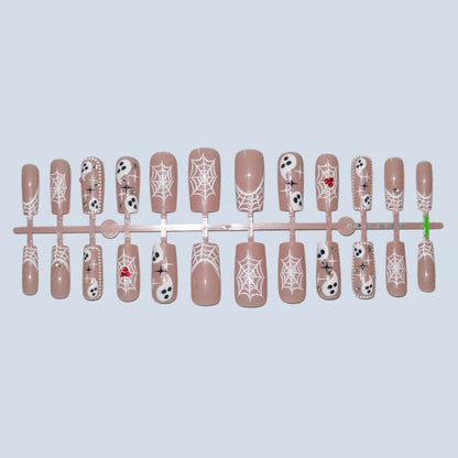 Künstlerisches Halloween-Themen-Nageldesign-Set